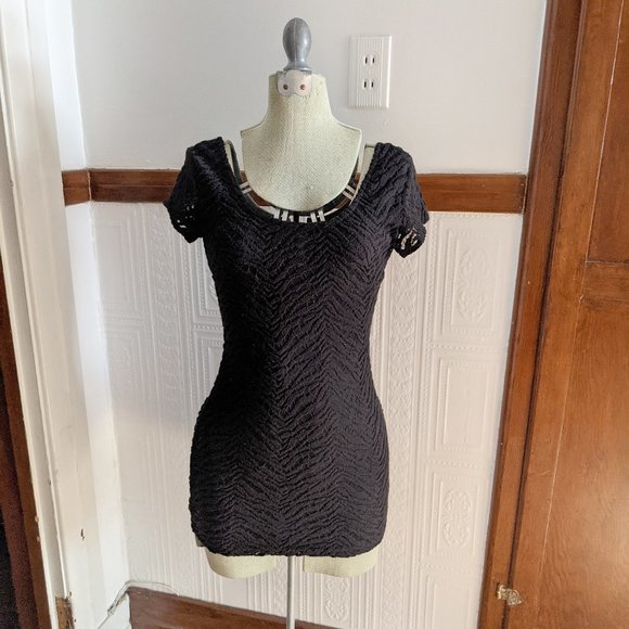 Shareen open back black zebra mesh bodycon dress - Picture 5 of 13